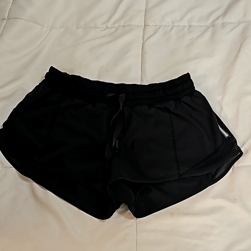 Lululemon size 8 Black shorts